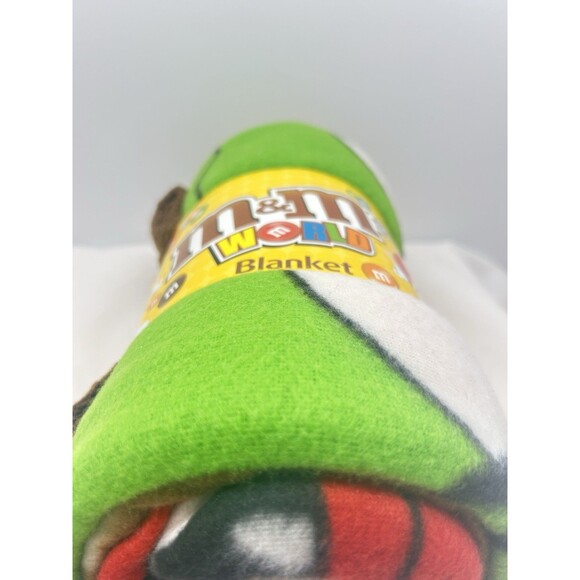M & M Fleece 50" x 60 " Blanket NWT - Picture 4 of 7